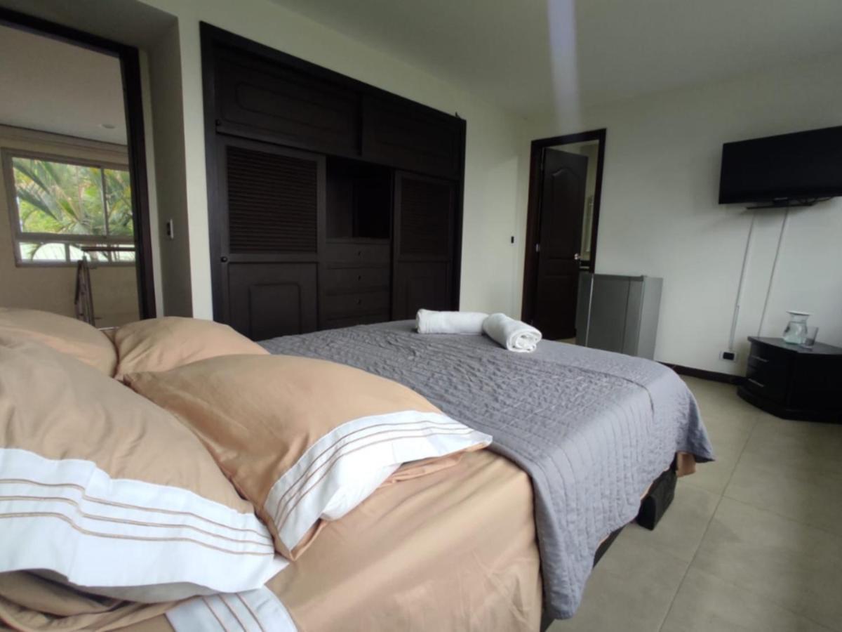 Habitacion Privada En Finca Turistica Hualcala La Mesa  Kültér fotó